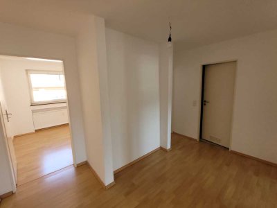 Schöne und modernisierte 3-Zimmer-Wohnung mit Balkon in Bruchsal