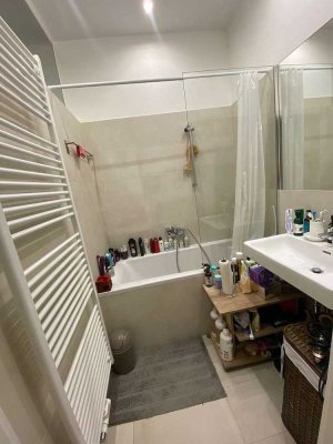 Exklusive, modernisierte 2-Raum-Wohnung mit gehobener Innenausstattung in Lingenfeld