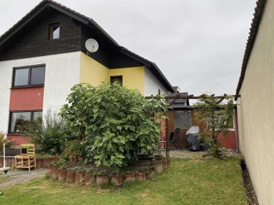 Möbliertes Einfamilienhaus mit Garten undKamin in Siegburg – befristet auf 1 Jahr zu vermieten