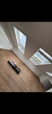 Erstbezug nach Sanierung: schöne 2-Zimmer-Wohnung in Köln