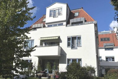 4 ½-Zimmer-Eigentumswohnung mit großer Süd-Dachterrasse und 2 PKW Stellplätzen in der Tiefgarage!