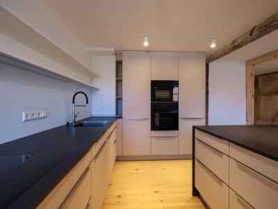 Aach - im OG, frisch renovierte Denkmalschutz 4,5 Zimmer-Wohnung