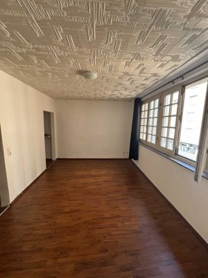 Zentral und hell: Single-Apartment sucht Nachmieter!