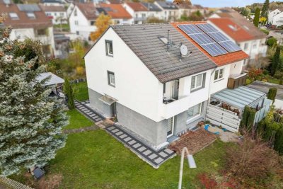 Familienidylle! Gut geschnittene Doppelhaushälfte mit großem Garten