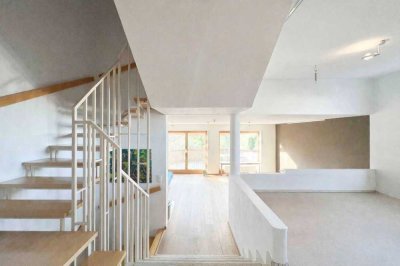 Sofort bezugsfrei! Architekteneckhaus in familienfreundlicher Sackgasse mit unverbaubarem Naturblick