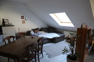 Geräumiges 1-Zimmer-Appartment, teilmöbliert und mit Einbauküche in Aschaffenburg