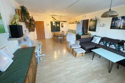 Großzügige 3-Zimmer-Wohnung mit Balkon und Garage!