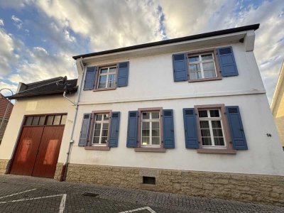 TERMINVERGABE PAUSIERT!  Baubiologisch sanierter Altbau mit großem Garten in Ober-Ingelheim