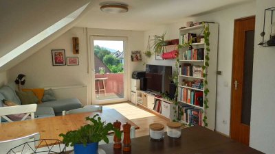 3-Zimmer-Dachgeschosswohnung mit Küche und Balkon