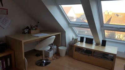 POLIZEISCHÜLER AUFGEPASST! - Helle, vollmöblierte Maisonette-Wohnung in Kassel (ab 01.08.)