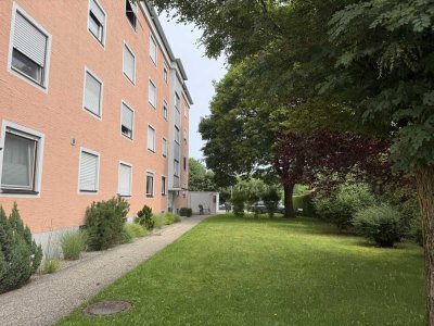 Gut geschnittene 3-Zimmerwohnung mit Loggia, Garage, separater Hobbykeller in Neugablonz