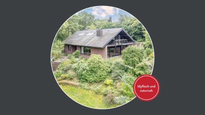 Besonderes Wohnerlebnis: Architektenhaus 
mit parkähnlichem Grundstück