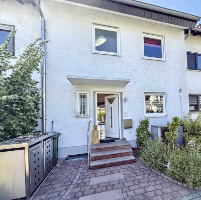 Modernisiertes sowie geräumiges Reihenmittelhaus in ruhiger Lage von Ketsch.