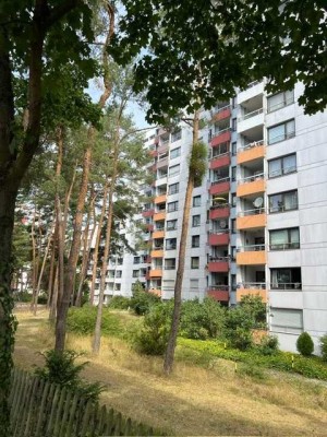 Attraktive 2-Zimmer-EG-Wohnung mit Balkon & Außenstellplatz in zentraler Lage von DA-Griesheim