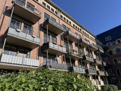 "Frei-werdende Maisonette-Wohnung im Denkmal mit Balkon und Tiefgarage"