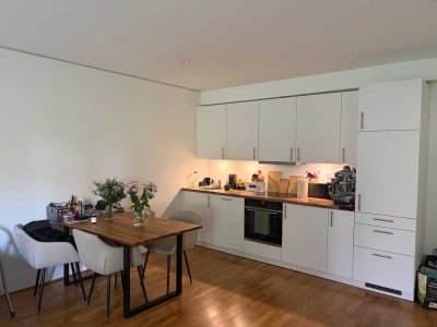 Großzügige 2-Zimmer Wohnung mit Terrasse in zentraler Lage