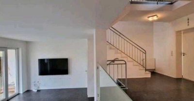 Gepflegtes 4-Zimmer-Reihenhaus mit EBK in Bad Windsheim