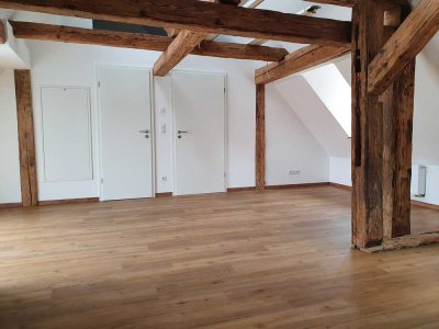 Helle exklusive 3,5-Zimmer-DG-Wohnung in Bamberg