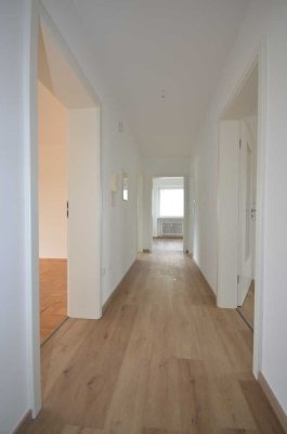 Stilvolle 3-Zimmer-Wohnung mit gehobener Innenausstattung mit Balkon in Bayreuth