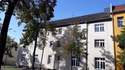 Komplett sanierte 3-Zimmer-Wohnung, 1OG mit Balkon