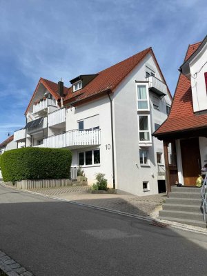 Sehr schöne , neu renovierte 3,5 Zimmer zu vermieten
