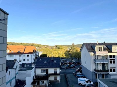 Vermietete 2-Zimmer-Wohnung über den Dächern von Mechernich als Investment