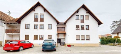 ~~ GEPFLEGTE ZWEI ZIMMER EG WOHNUNG MIT BALKON, KELLERABTEIL UND GARAGE ~~