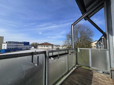 **Frisch renoviert** Charmante 3-Zimmer-Wohnung in gepflegtem Mehrfamilienhaus – sofort bezugsfrei