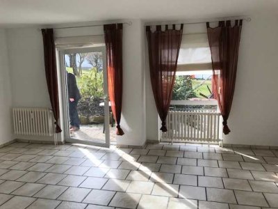 Großzügig geschnittene 1-Zimmer Wohnung mit Einbauküche und praktischer Abstellkammer