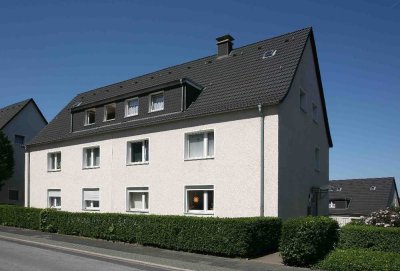 Modernisierte Dachgeschosswohnung mit 2 Zimmern