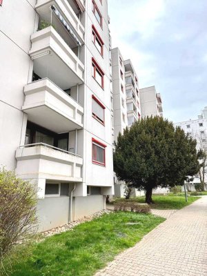 *Kapitalanlage oder Eigennutzung*Moderne 3,5 Zimmer Wohnung in attraktiver Lage inklusive Tiefgarage