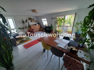 Tauschwohnung: helle 3 Zimmer DG, Hinterhaus, Ich suche größere Wohnung