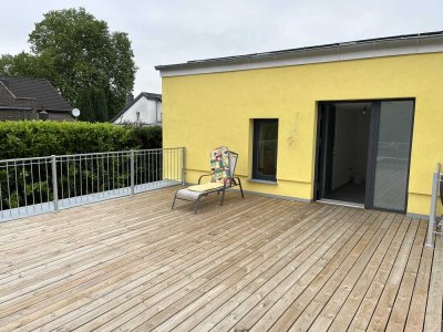 Neu renovierte 3-Zimmer-Wohnung mit gehobener Innenausstattung mit Dachterrasse in Eschweiler