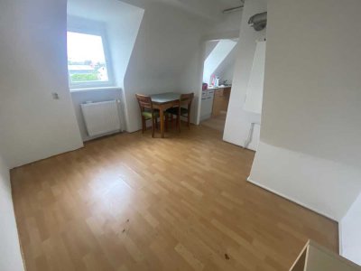 2 Zimmer Wohnung in Schweinfurt-Oberndorf-Mitte, 30m²