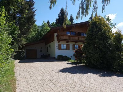 Repräsentative Villa in Traumlage im Tiroler Kaiserwinkl - Ideal als großzügiges Familiendomizil mit 2 Ferienwohnungen