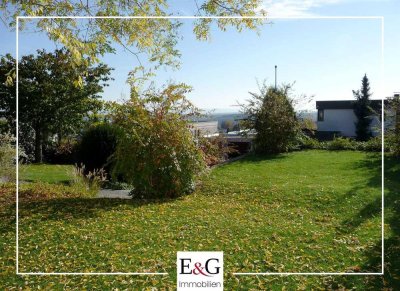 Charmante 2-Zimmer-Wohnung mit Süd-Terrasse und Neckartalblick