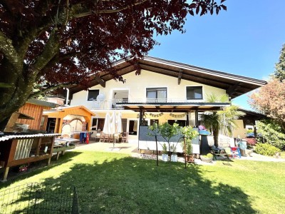 Geräumiges 2-Fam.-Haus in ruhiger Lage mit sonnigem Garten und Garage