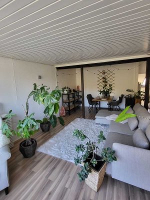 ZWISCHENMIETE: Helle 2-Zimmer Wohnung mit Dachterrasse am Lousberg/Kupferstraße