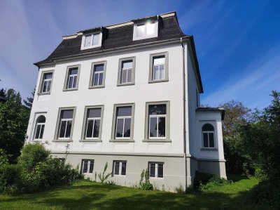 Gründerzeitvilla mit 3 stilvollen Wohnungen und Garten zur Selbstnutzung oder Vermietung