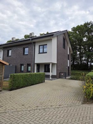 Von Privat  Einfach einziehen Moderne DHH in Münster-Sprakel – Energieeffizienzklasse A+