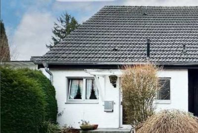 Kernsanierte Doppelhaushälfte in Weitmar  mit Garage und Gartene