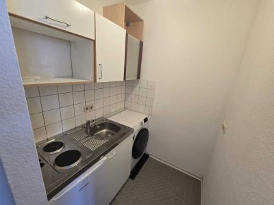 Helle 1-Zimmer-Wohnung in Leipzig Zentrum, Parken vor der Haustür