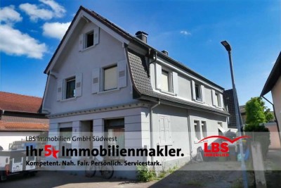 Handwerker-Highlight: Zweifamilienhaus zum Gestalten
