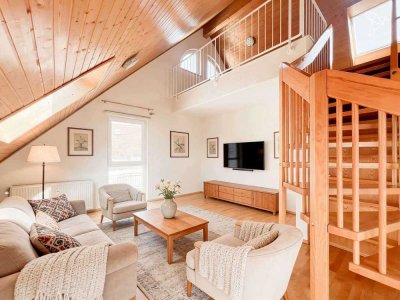 WOHNQUALITÄT AUF ZWEI EBENEN �️ Gemütliche Maisonettewohnung mit Balkon in Zeilsheim!