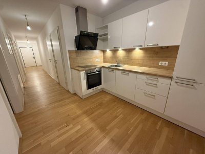 Neuwertige 71m² Wohnung mit Balkon - WG-tauglich &amp; top ausgestattet