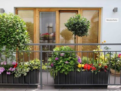 Provi frei 2 Zimmer - Wohnung mit Tiefgaragenstellplatz