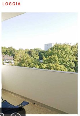Bezugsfreie, helle 3-Zimmer-Wohnung mit Südloggia & Ostbalkon in München-Forstenried