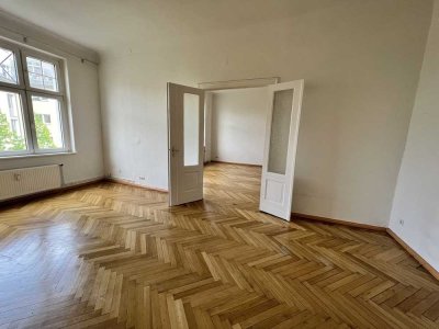 Klassische 4-Zimmer-Altbauwohnung mit viel Gestaltungspotential im Güntzelkiez