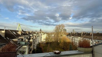 Traumhafte Dachgeschoss-Maisonette-Wohnung über den Dächern von Deutz.  PROVISIONSFREI!