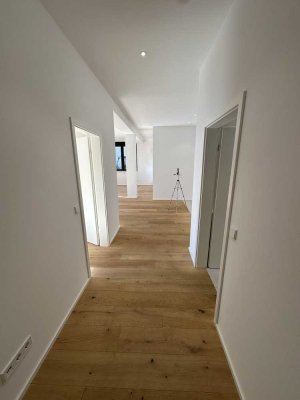 Von PRIVAT an PRIVAT: gepflegte 3-Zimmer-Wohnung mit Balkon und TG-SP in Esslingen (KEINE MAKLER!)